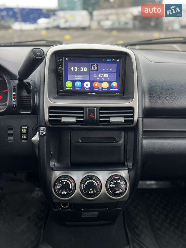 Позашляховик / Кросовер Honda CR-V 2005 в Києві