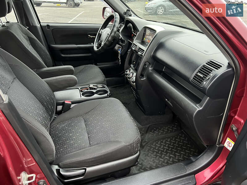 Позашляховик / Кросовер Honda CR-V 2005 в Києві