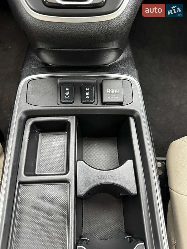 Позашляховик / Кросовер Honda CR-V 2016 в Києві