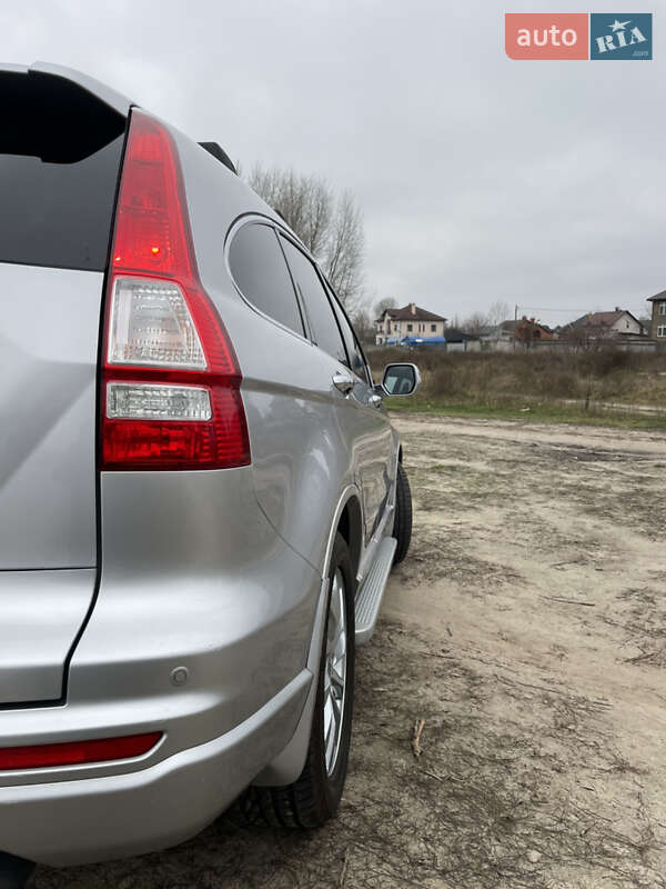 Позашляховик / Кросовер Honda CR-V 2011 в Києві