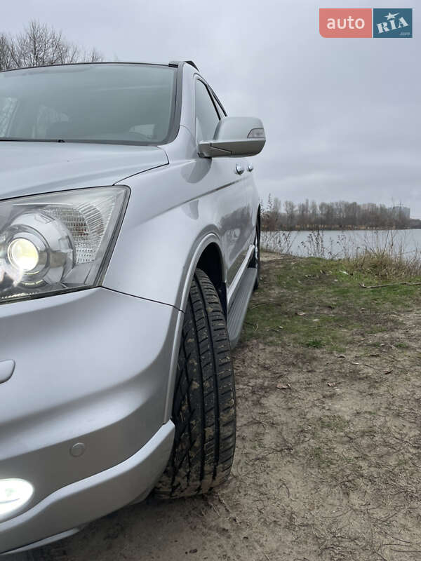 Позашляховик / Кросовер Honda CR-V 2011 в Києві