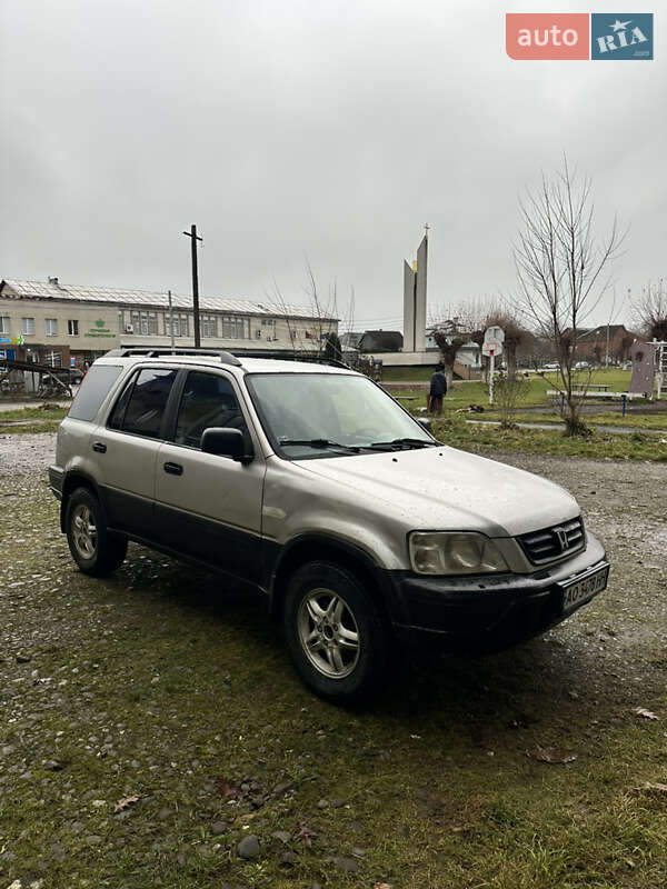Внедорожник / Кроссовер Honda CR-V 1997 в Тячеве