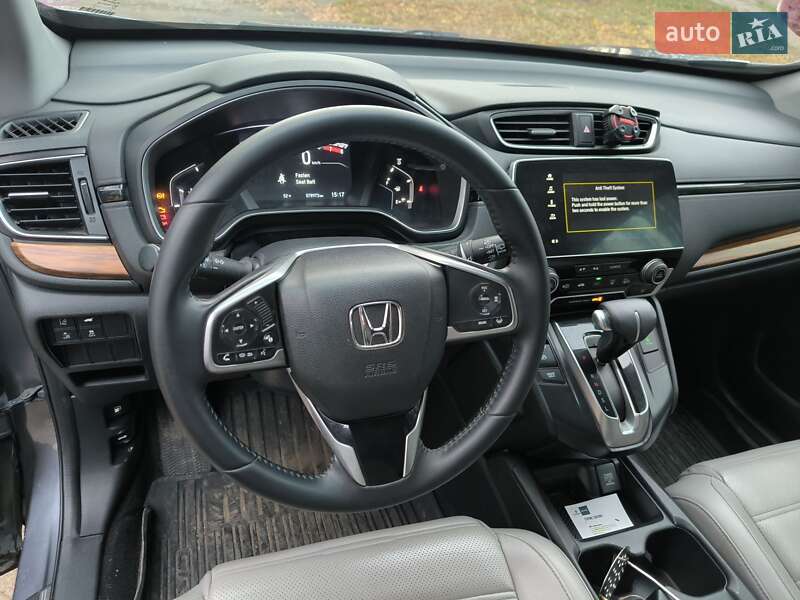 Внедорожник / Кроссовер Honda CR-V 2016 в Полтаве