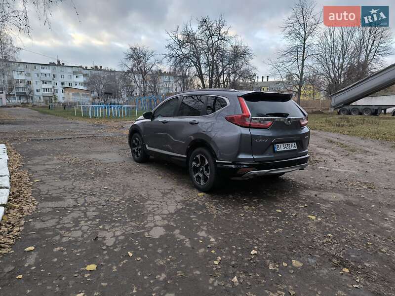 Внедорожник / Кроссовер Honda CR-V 2016 в Полтаве