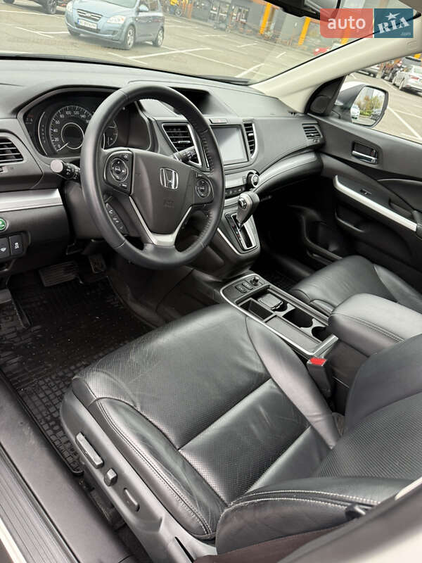 Позашляховик / Кросовер Honda CR-V 2015 в Києві
