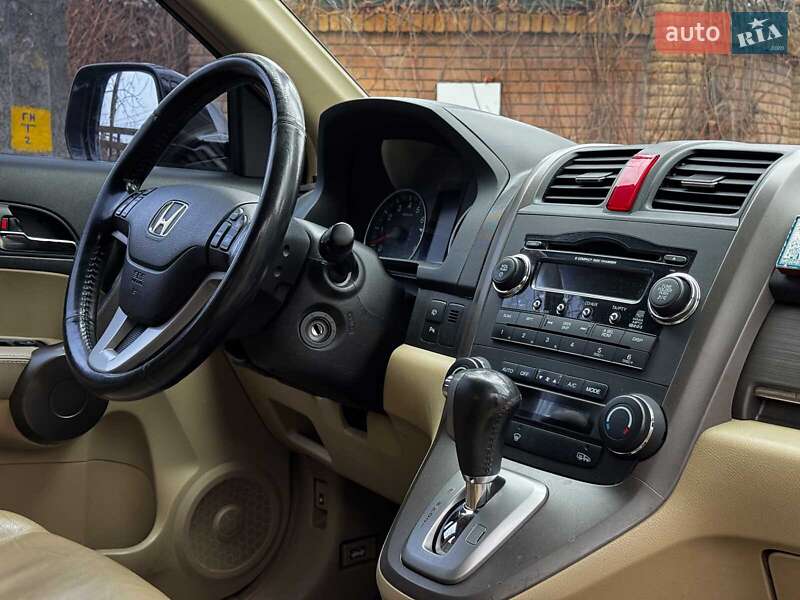 Позашляховик / Кросовер Honda CR-V 2008 в Києві