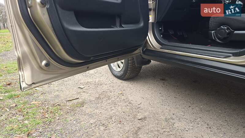 Позашляховик / Кросовер Honda CR-V 2006 в Дніпрі фото 28 Позашляховик / Кросовер Honda CR-V 2006 в Дніпрі