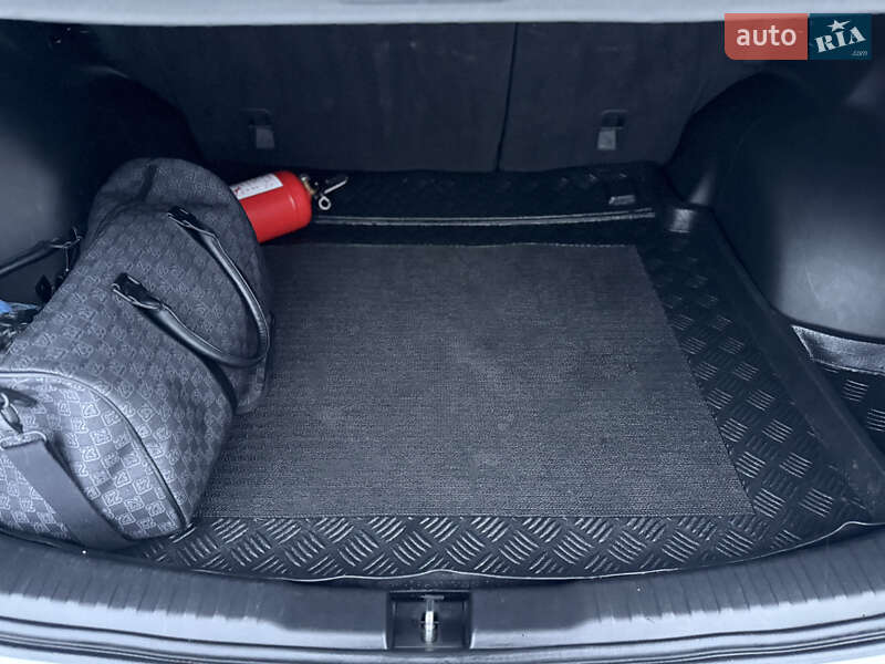 Позашляховик / Кросовер Honda CR-V 2016 в Дніпрі