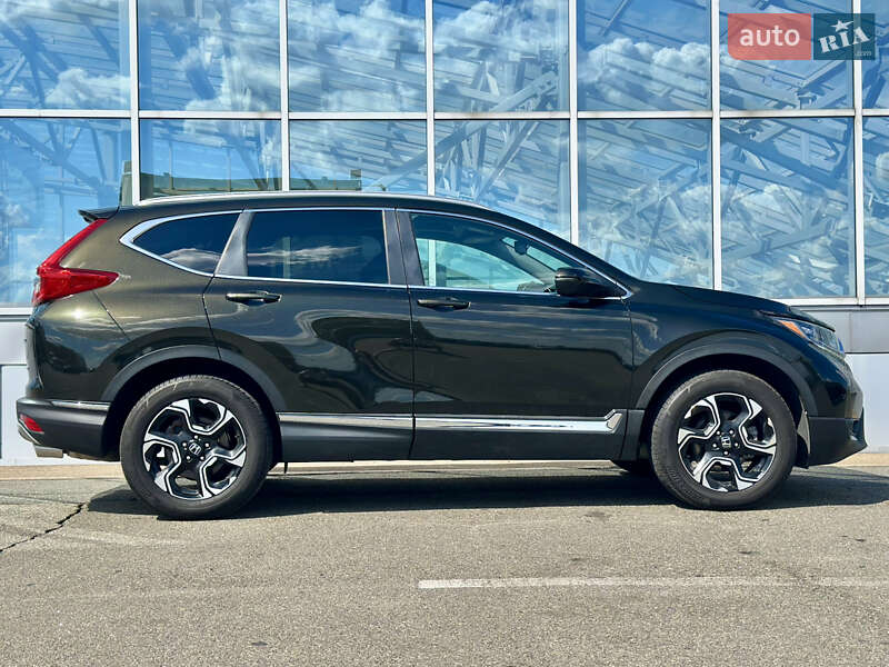 Позашляховик / Кросовер Honda CR-V 2018 в Києві