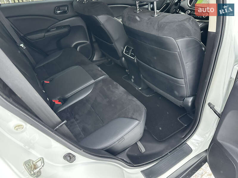 Внедорожник / Кроссовер Honda CR-V 2017 в Киеве