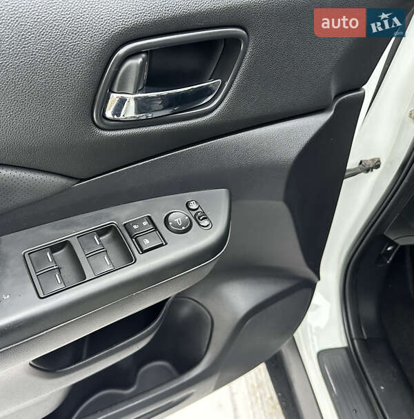 Внедорожник / Кроссовер Honda CR-V 2017 в Киеве