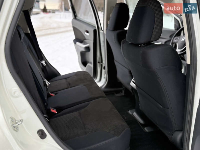 Позашляховик / Кросовер Honda CR-V 2016 в Дніпрі