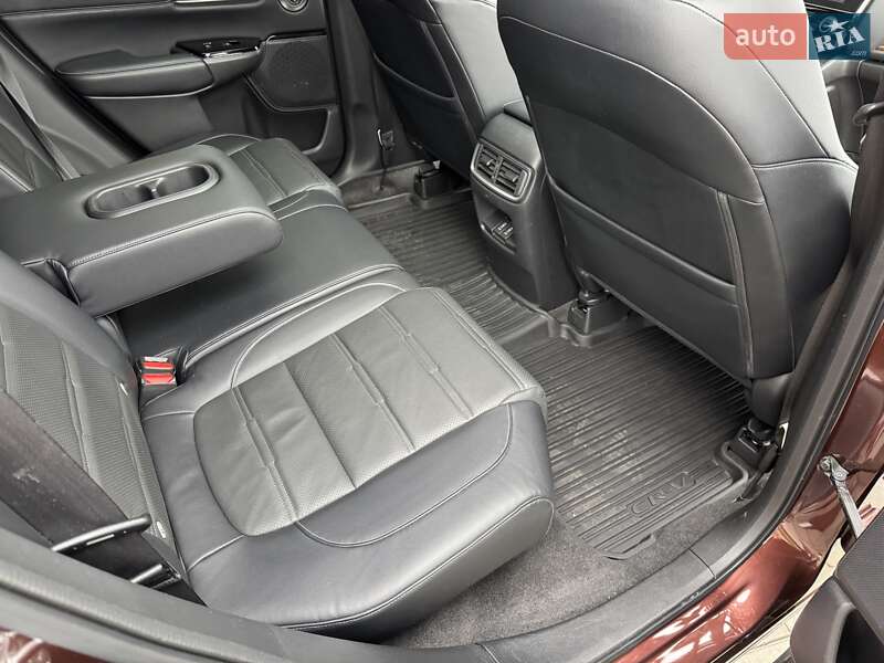 Внедорожник / Кроссовер Honda CR-V 2018 в Киеве