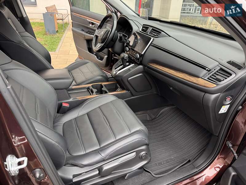 Внедорожник / Кроссовер Honda CR-V 2018 в Киеве