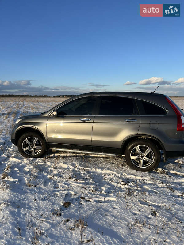 Внедорожник / Кроссовер Honda CR-V 2010 в Радивилове