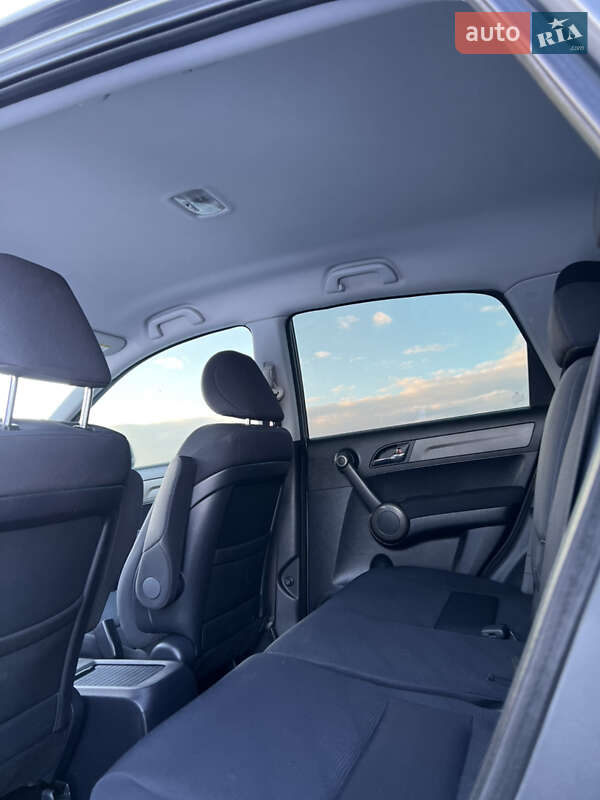 Внедорожник / Кроссовер Honda CR-V 2010 в Радивилове