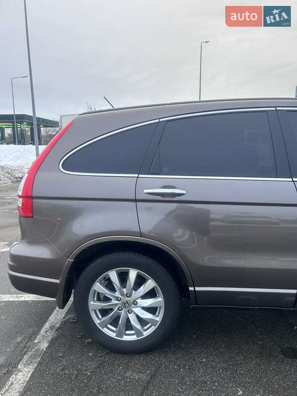 Внедорожник / Кроссовер Honda CR-V 2010 в Киеве