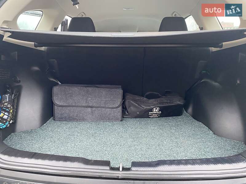Внедорожник / Кроссовер Honda CR-V 2013 в Миргороде