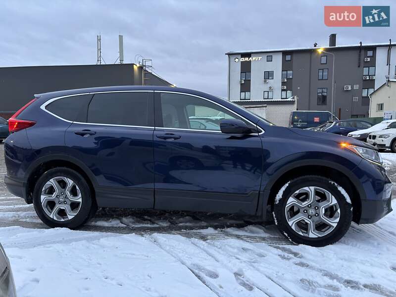 Внедорожник / Кроссовер Honda CR-V 2017 в Киеве