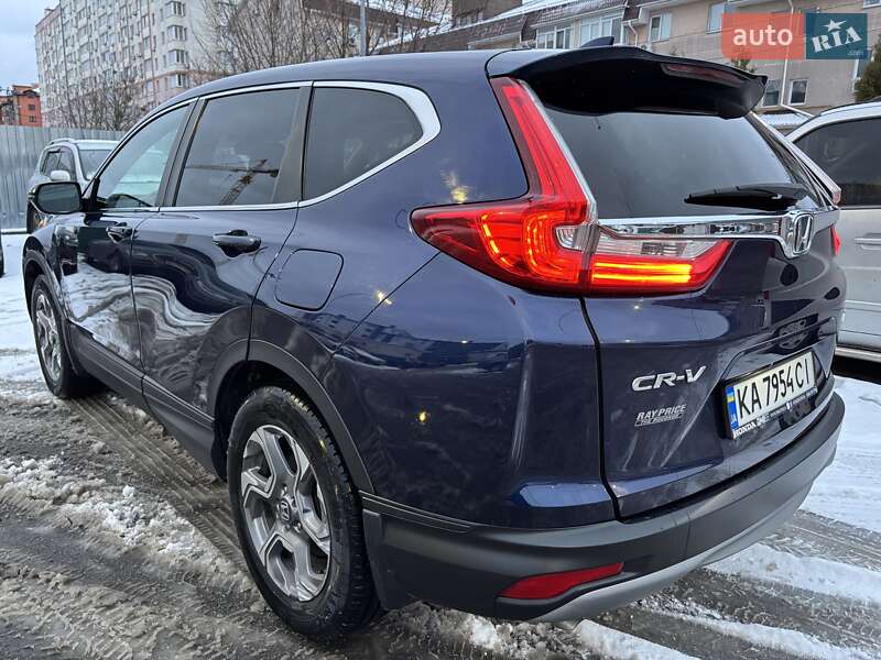 Внедорожник / Кроссовер Honda CR-V 2017 в Киеве