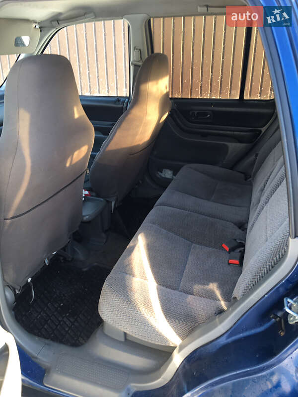 Внедорожник / Кроссовер Honda CR-V 1998 в Черной Тисе фото 8 Внедорожник / Кроссовер Honda CR-V 1998 в Черной Тисе