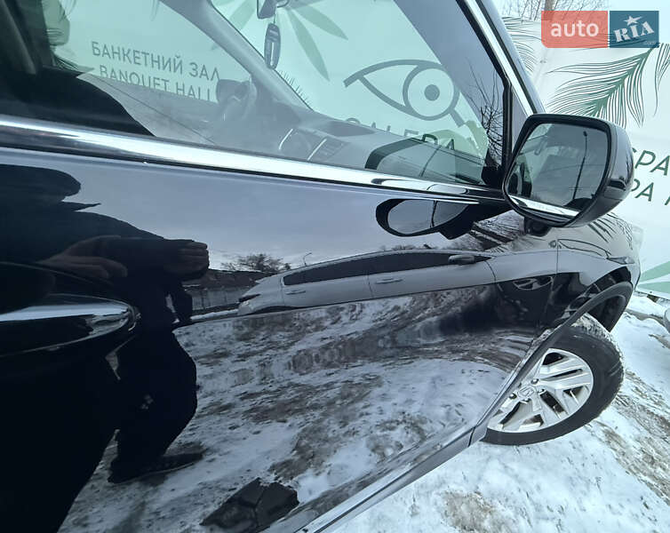 Внедорожник / Кроссовер Honda CR-V 2016 в Киеве