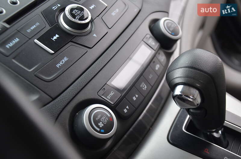 Внедорожник / Кроссовер Honda CR-V 2014 в Дрогобыче