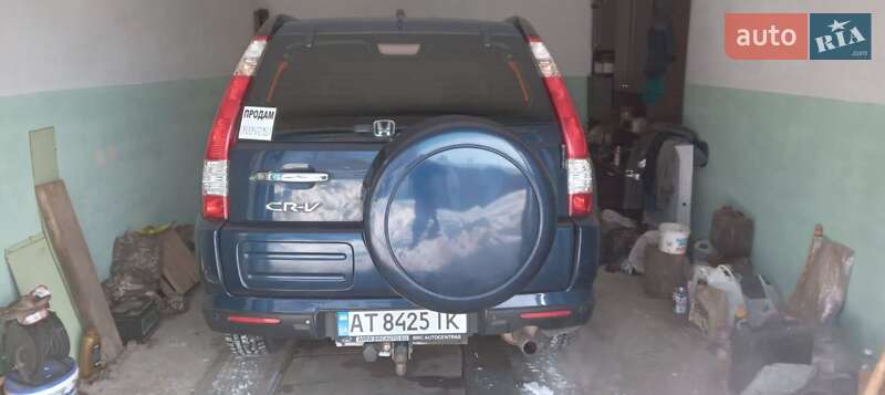Внедорожник / Кроссовер Honda CR-V 2004 в Бурштыне