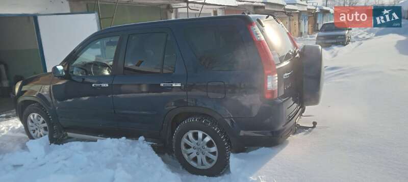 Внедорожник / Кроссовер Honda CR-V 2004 в Бурштыне