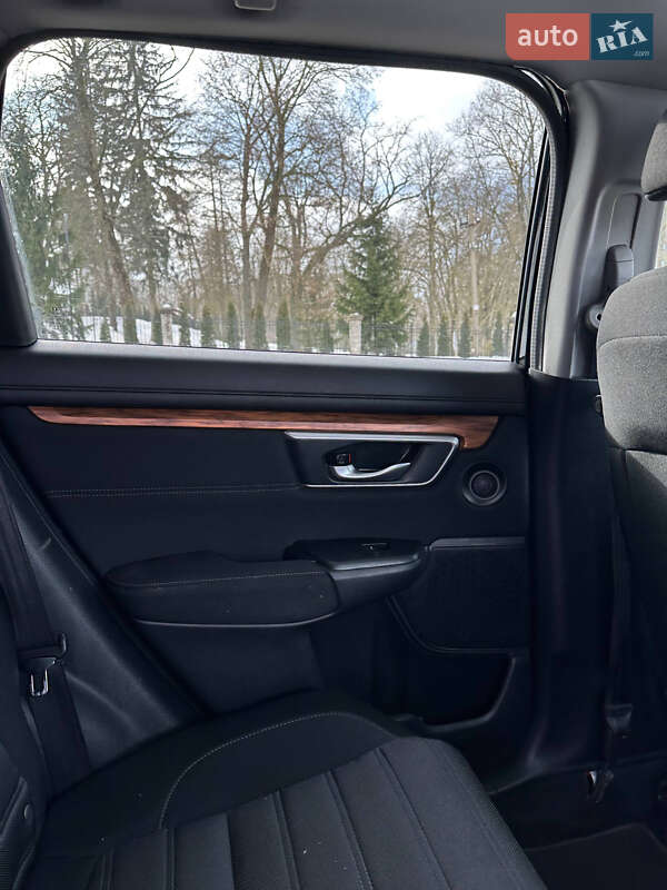 Внедорожник / Кроссовер Honda CR-V 2020 в Тернополе