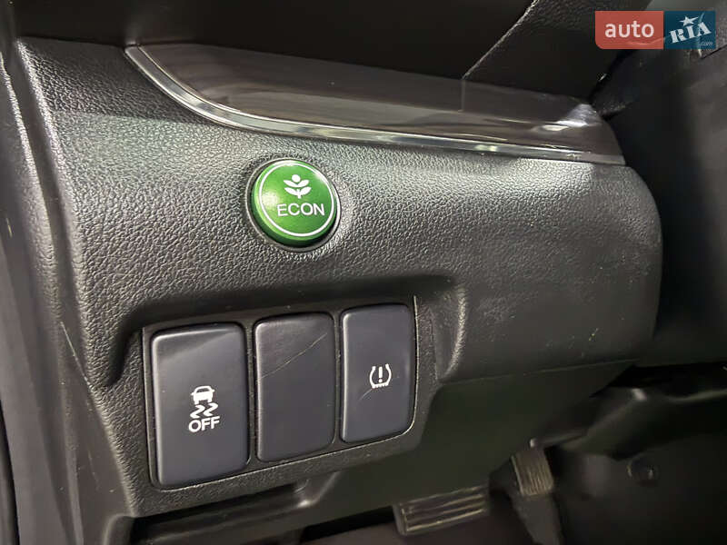 Внедорожник / Кроссовер Honda CR-V 2015 в Одессе фото 13 Внедорожник / Кроссовер Honda CR-V 2015 в Одессе