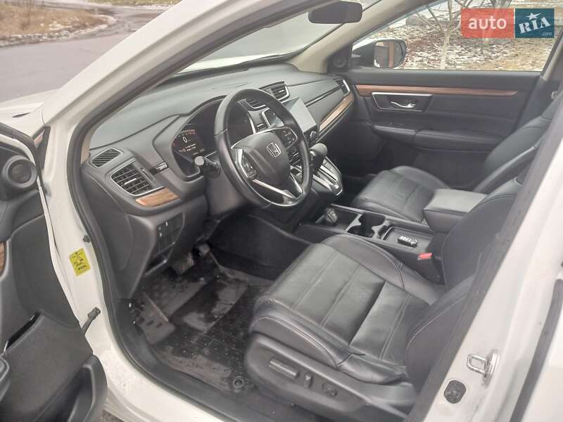 Внедорожник / Кроссовер Honda CR-V 2018 в Полтаве