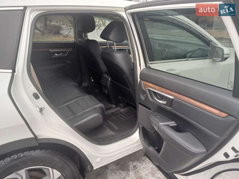 Внедорожник / Кроссовер Honda CR-V 2018 в Полтаве