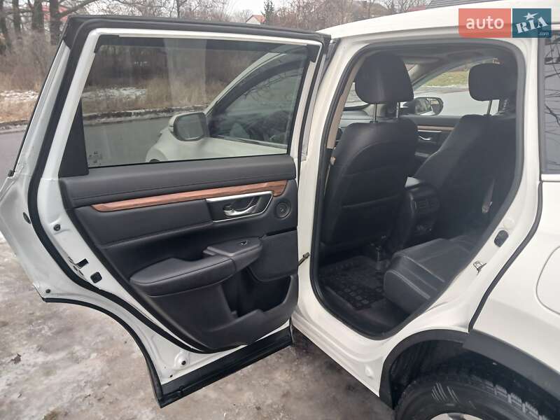 Внедорожник / Кроссовер Honda CR-V 2018 в Полтаве