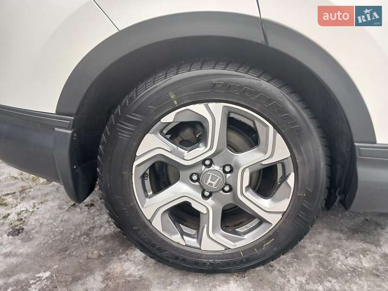 Внедорожник / Кроссовер Honda CR-V 2018 в Полтаве