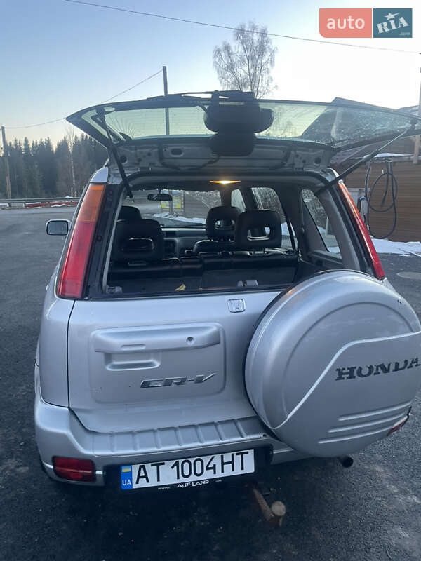 Внедорожник / Кроссовер Honda CR-V 2000 в Яремче