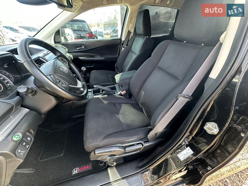 Внедорожник / Кроссовер Honda CR-V 2015 в Луцке