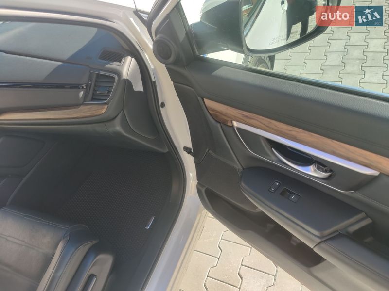 Внедорожник / Кроссовер Honda CR-V 2021 в Святопетровское