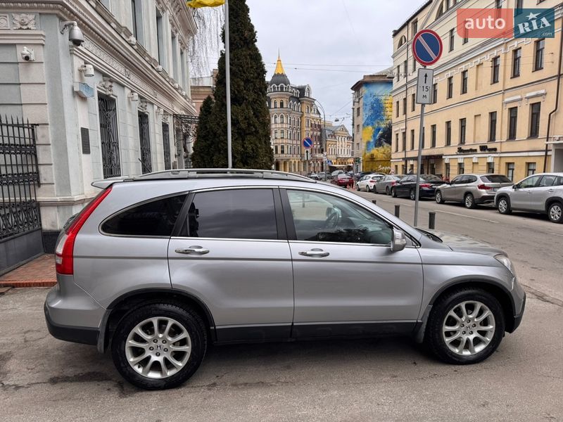 Позашляховик / Кросовер Honda CR-V 2008 в Києві