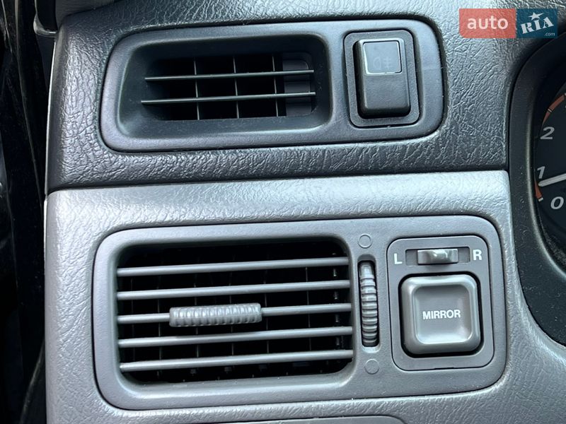 Внедорожник / Кроссовер Honda CR-V 1997 в Киеве