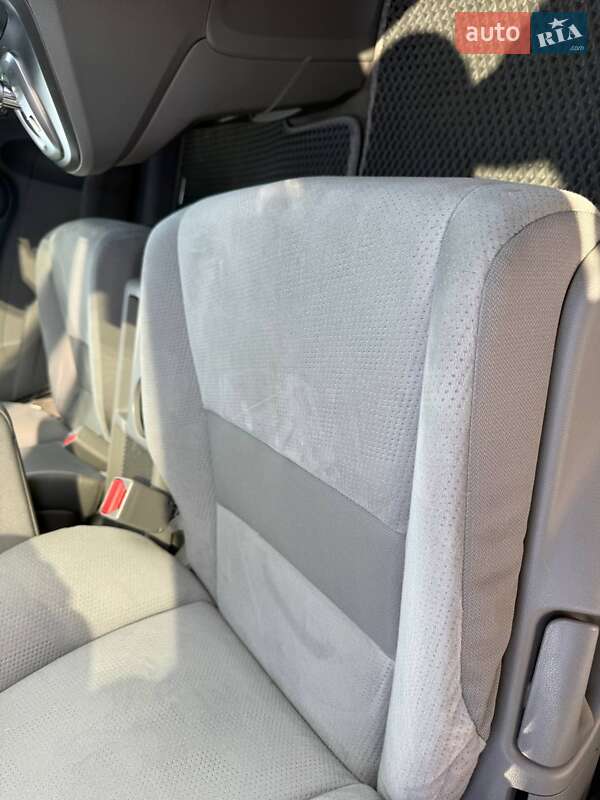 Внедорожник / Кроссовер Honda CR-V 2011 в Днепре