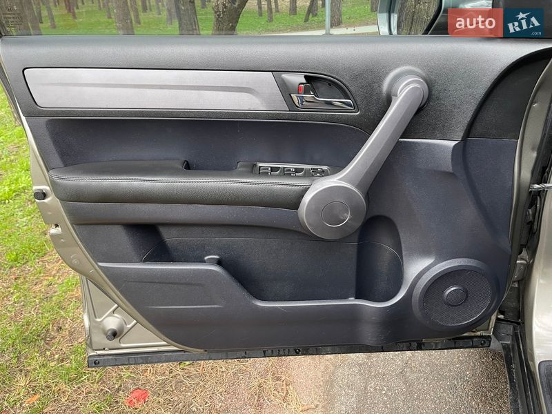 Внедорожник / Кроссовер Honda CR-V 2008 в Киеве