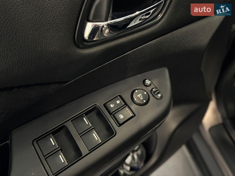 Внедорожник / Кроссовер Honda CR-V 2015 в Львове