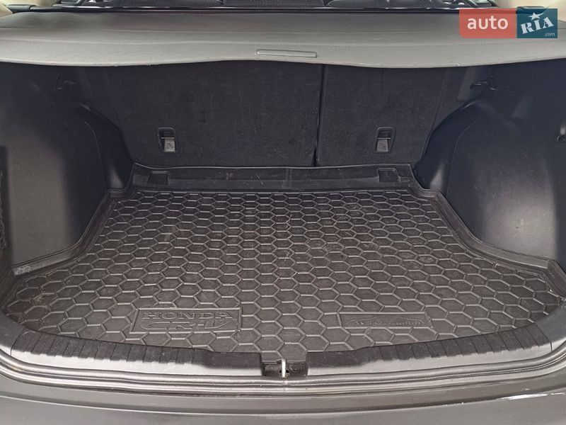 Внедорожник / Кроссовер Honda CR-V 2014 в Киеве