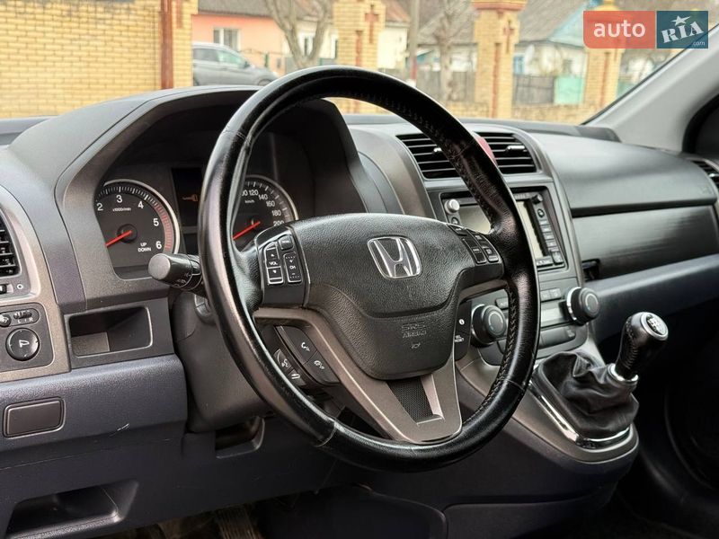 Позашляховик / Кросовер Honda CR-V 2011 в Радивиліві