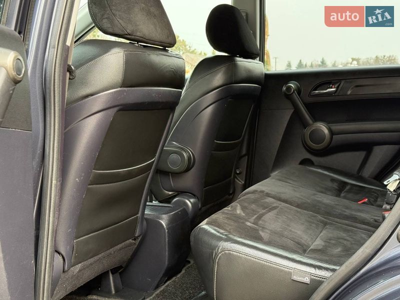 Позашляховик / Кросовер Honda CR-V 2011 в Радивиліві