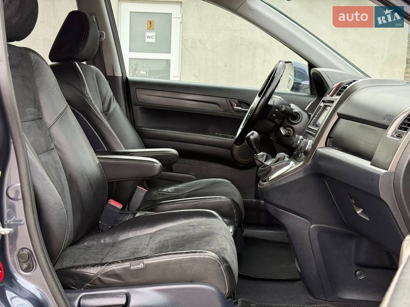 Позашляховик / Кросовер Honda CR-V 2011 в Радивиліві