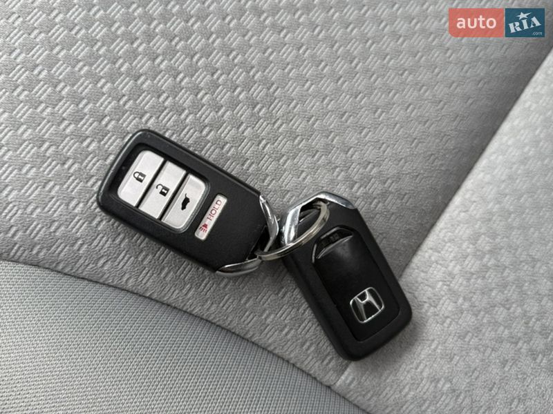 Внедорожник / Кроссовер Honda CR-V 2016 в Полтаве фото 32 Внедорожник / Кроссовер Honda CR-V 2016 в Полтаве