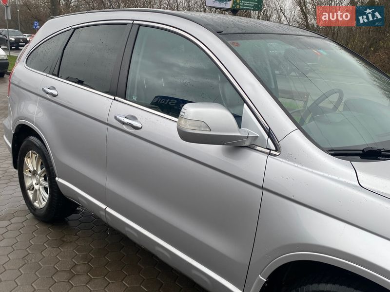 Позашляховик / Кросовер Honda CR-V 2010 в Луцьку