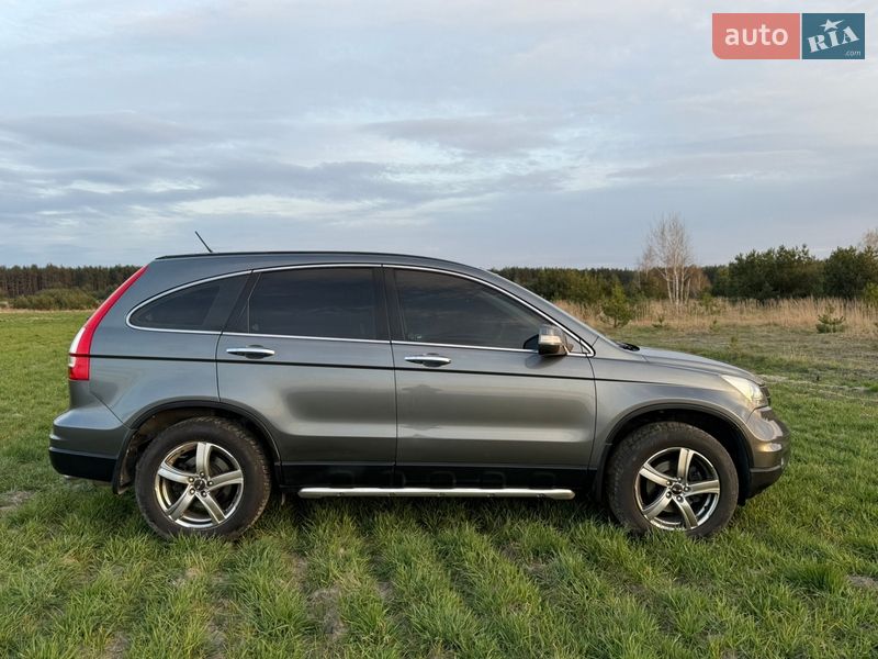 Внедорожник / Кроссовер Honda CR-V 2010 в Радивилове